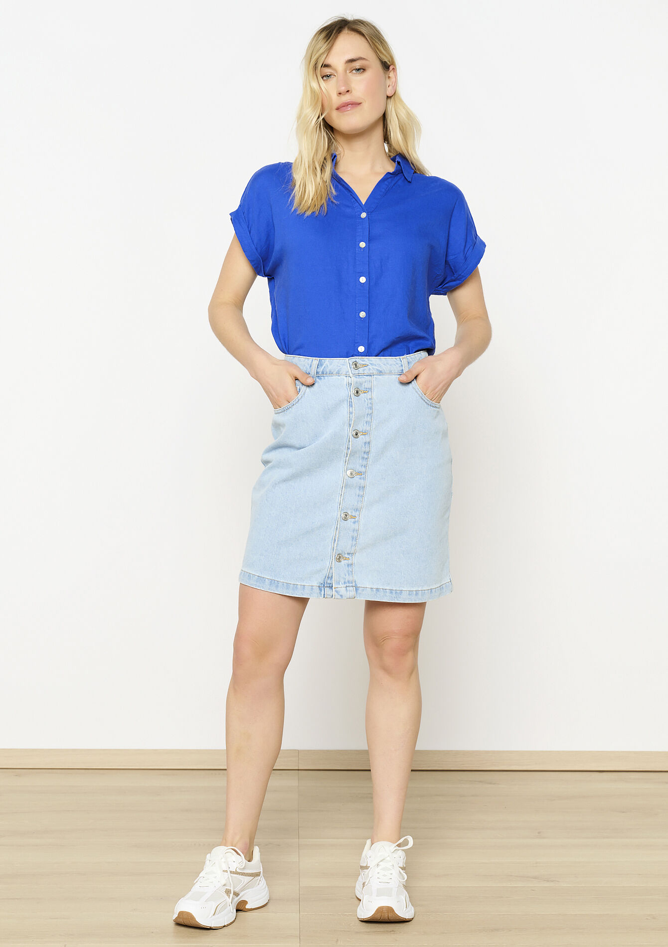 Knoopsluiting linnen blouse, Knoopsluiting linnen blouse - ELECTRIC BLUE - 05702686_1619