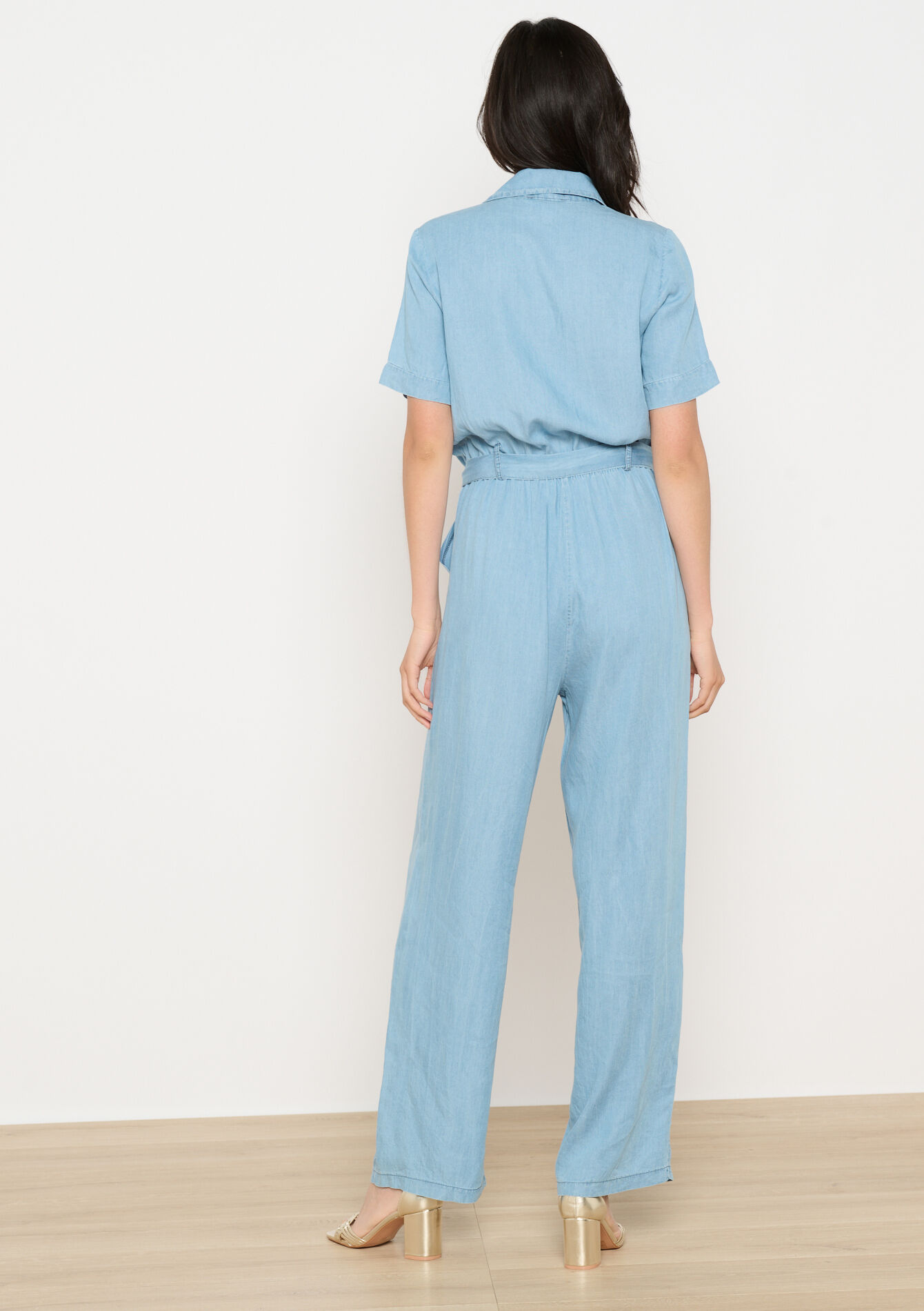 Soepele jumpsuit met ceintuur, Soepele jumpsuit met ceintuur - BLUE BLEACHED - 06004624_0502