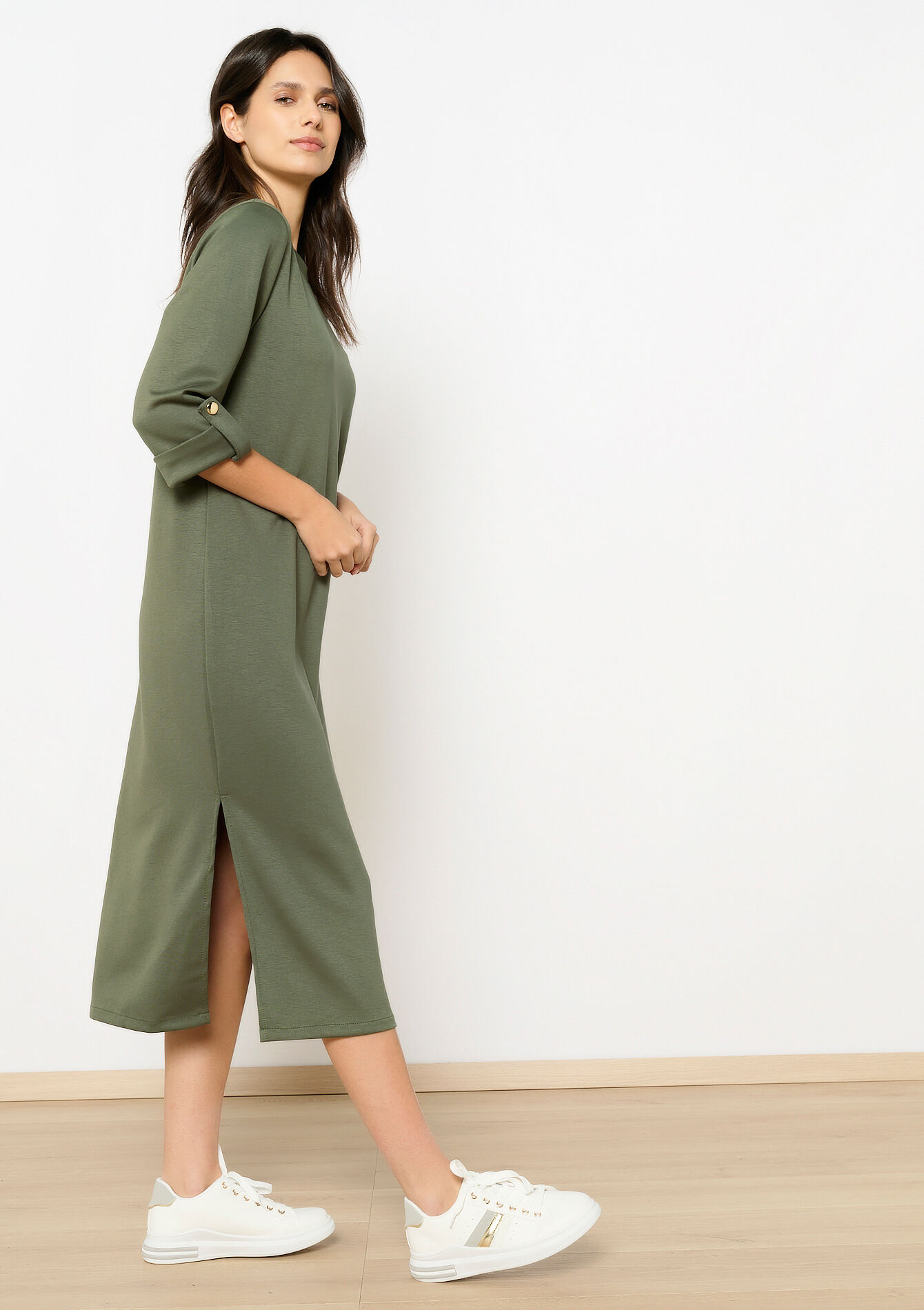 Rechte sweaterjurk met driekwartsmouwen, Rechte sweaterjurk met driekwartsmouwen - KHAKI MED - 08104018_4327