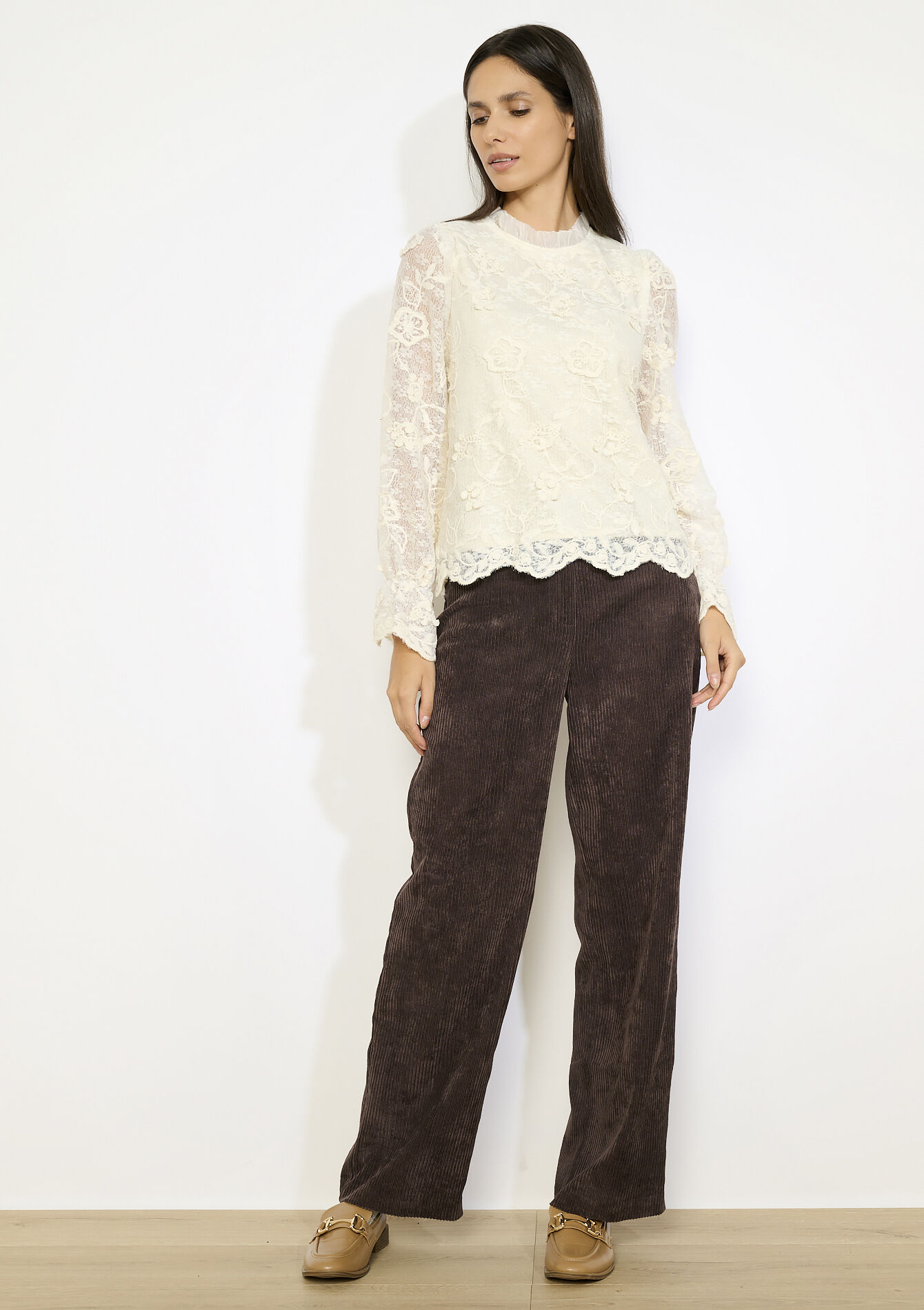 Kanten blouse met bloemen - VANILLA WHITE - 05702879_1013