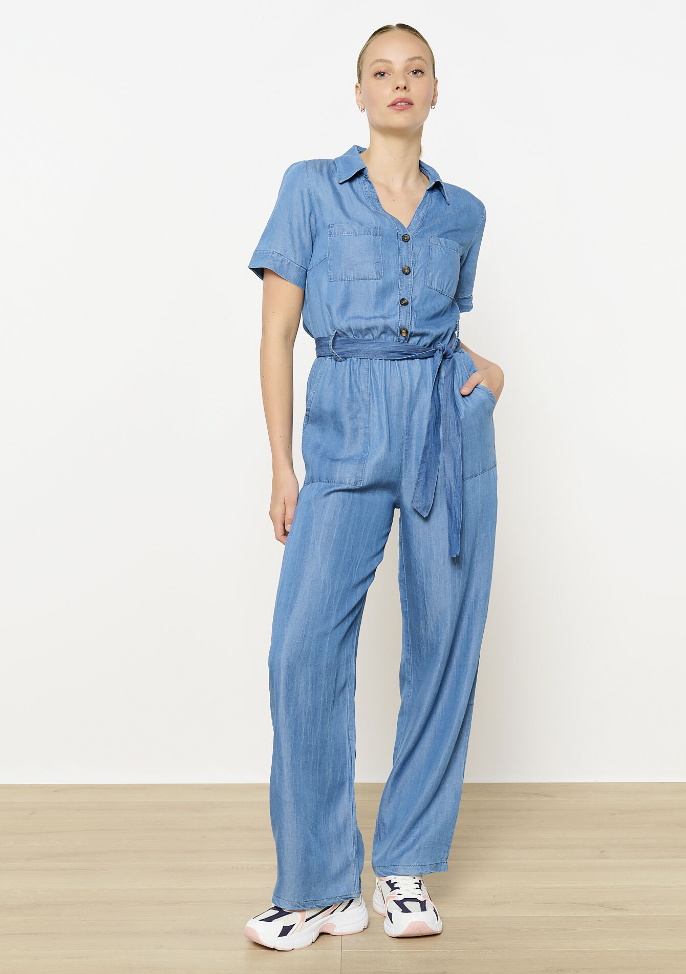Soepele jumpsuit met ceintuur, Soepele jumpsuit met ceintuur - MEDIUM BLUE - 06004624_0500