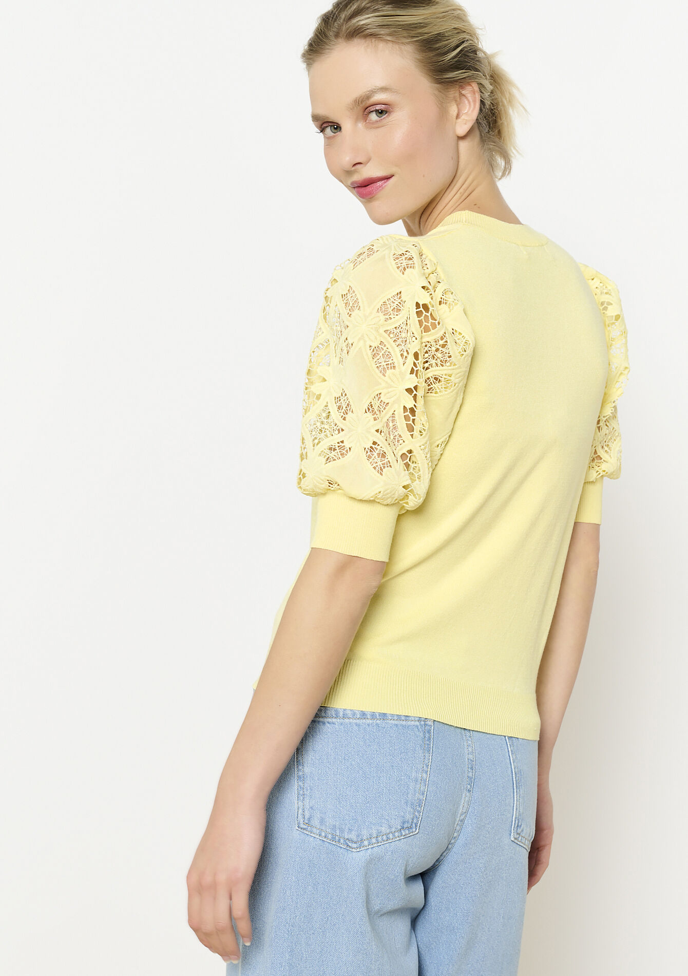 Trui met kanten mouwen, Trui met kanten mouwen - YELLOW PASTEL - 04006832_5004