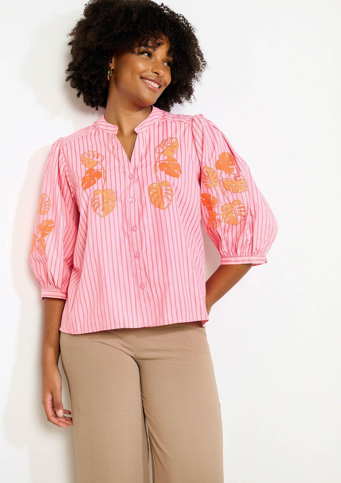 Gestreepte blouse met borduursel - CORAL PINK - 05703038_1968