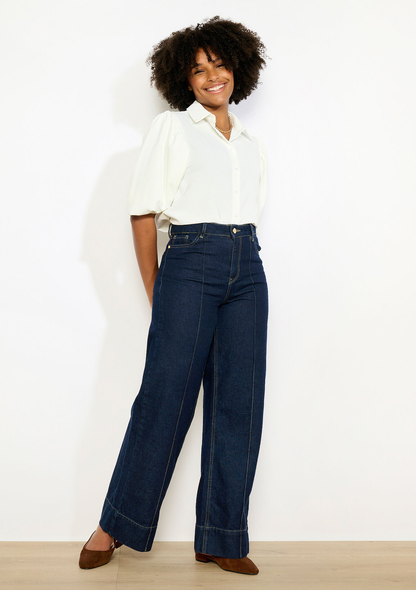 Wijde jeans met sierstiksels, Wijde jeans met sierstiksels - DARK BLUE - 22000657_0501