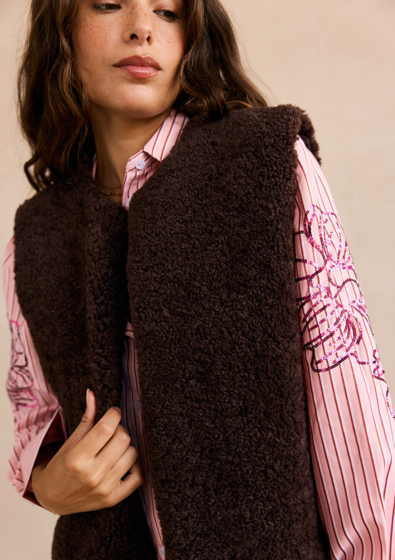 Gilet sans manches bouclette, Gilet sans manches bouclette - BROWN DARK CHOCOLATE - 09001471_3720