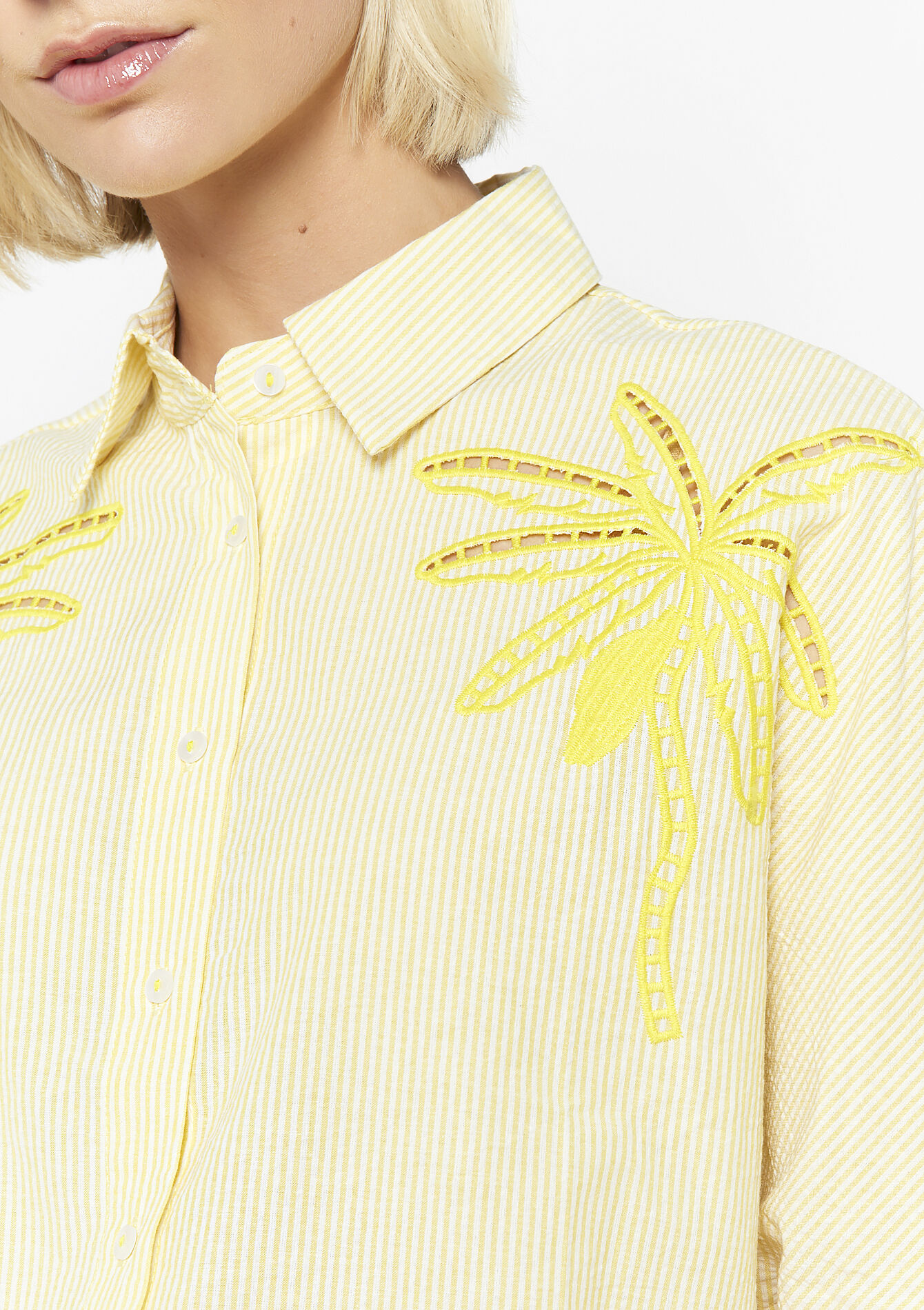 Shirt met palmboomborduursel, Shirt met palmboomborduursel - YELLOW PASTEL - 05702818_5004