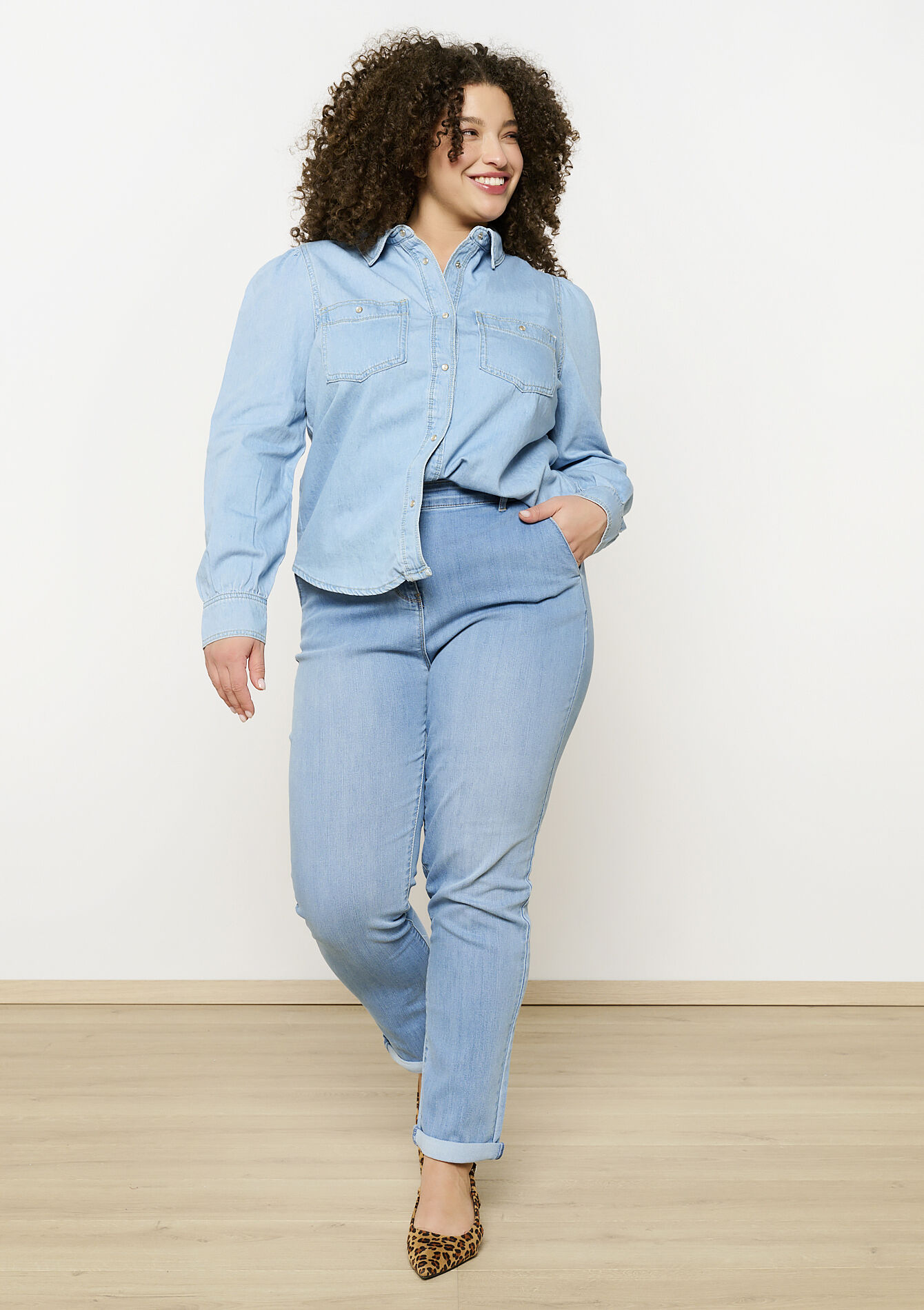 Rechte jeans met hoge taille, Rechte jeans met hoge taille - BLUE BLEACHED - 22000567_0502