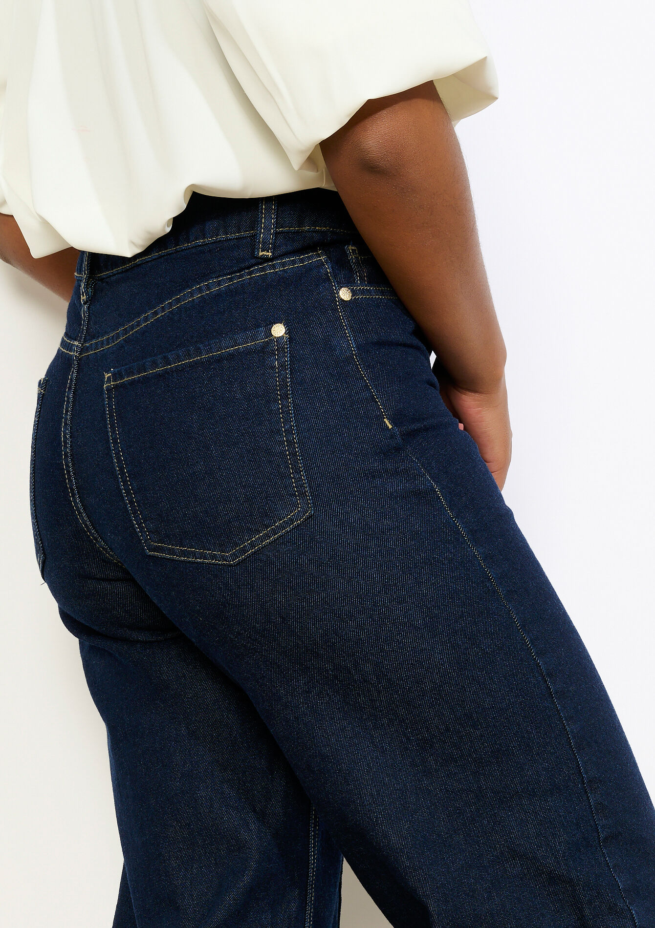 Wijde jeans met sierstiksels, Wijde jeans met sierstiksels - DARK BLUE - 22000657_0501