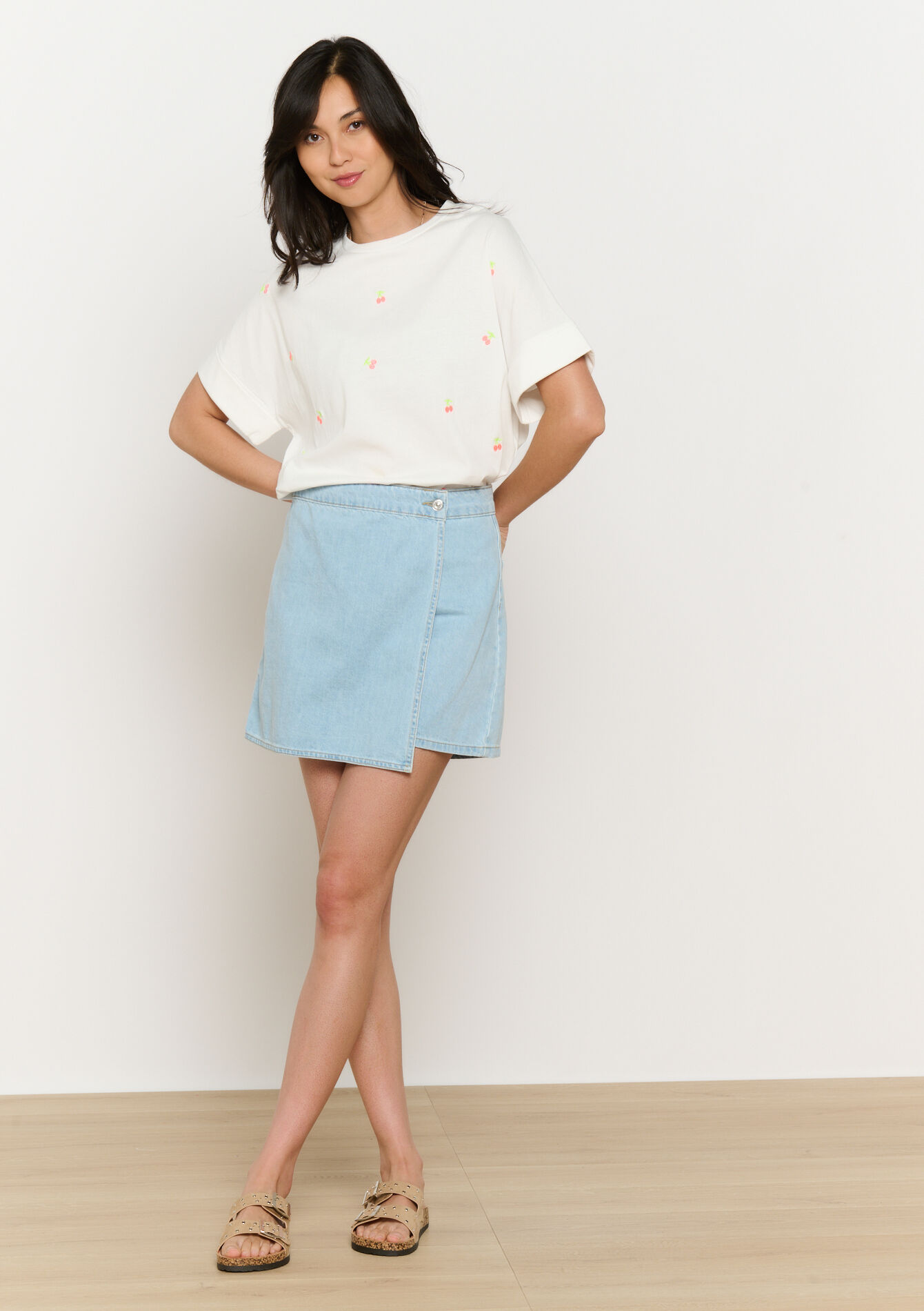 Cherry embroidered T-shirt, Cherry embroidered T-shirt - OFFWHITE - 02301816_1001