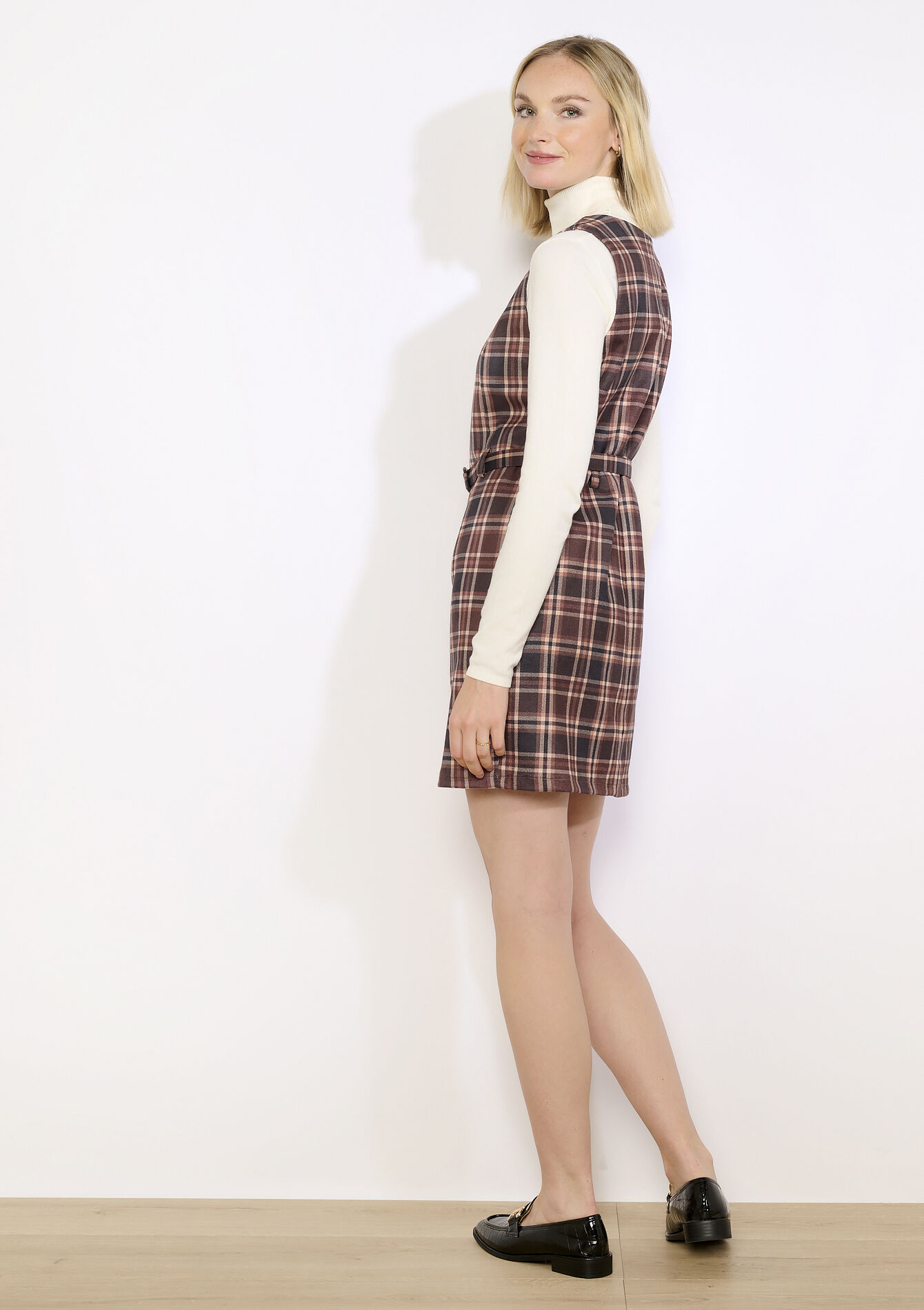 Sleeveless short dress - BLACK - 08104408_1119