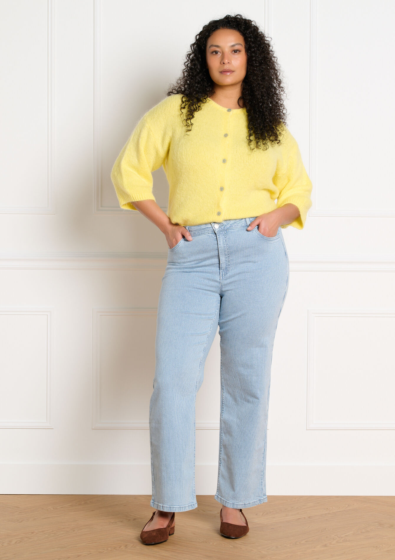 Gestreepte denim broek met rechte pijpen - BLUE DENIM - 06004675_1638