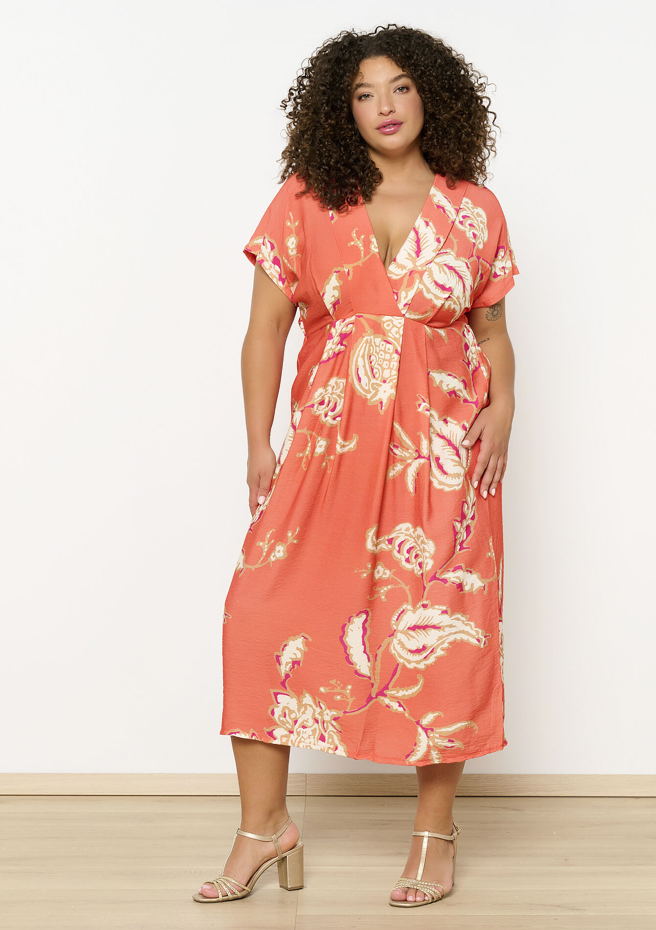 Losvallende midi-jurk met print, Losvallende midi-jurk met print - ORANGE BRIGHT - 08104090_1255