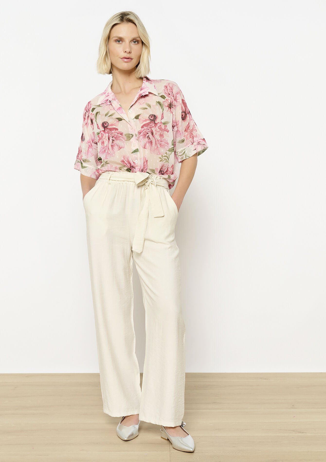 Vloeiende broek met ceintuur - VANILLA WHITE - 06600976_1013