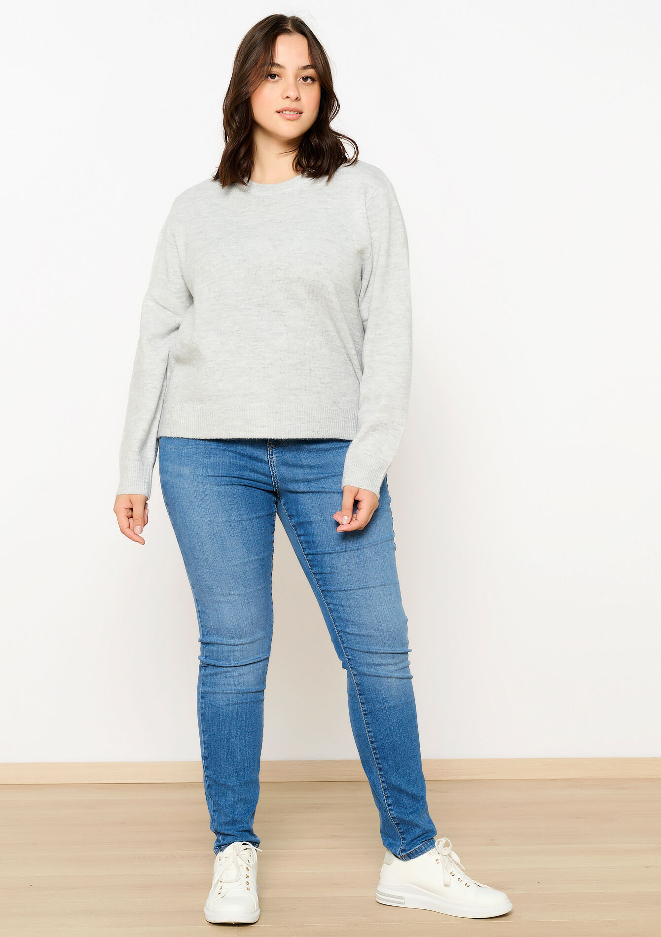 Basic trui met ronde hals, Basic trui met ronde hals - LT GREY MEL - 04006522_1081