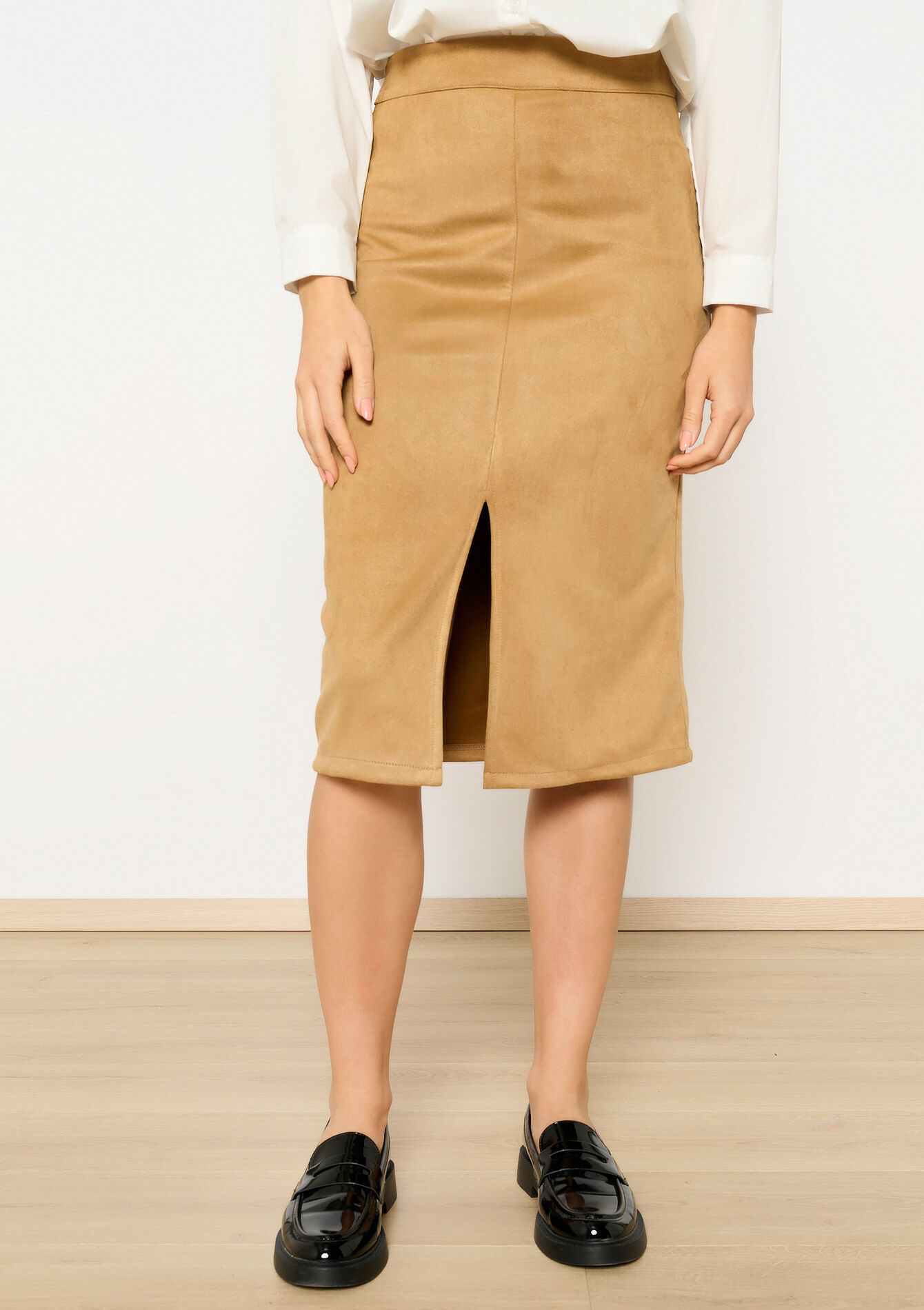 Suedine skirt with split, Suedine skirt with split - LIGHT CAMEL - 07101349_3814