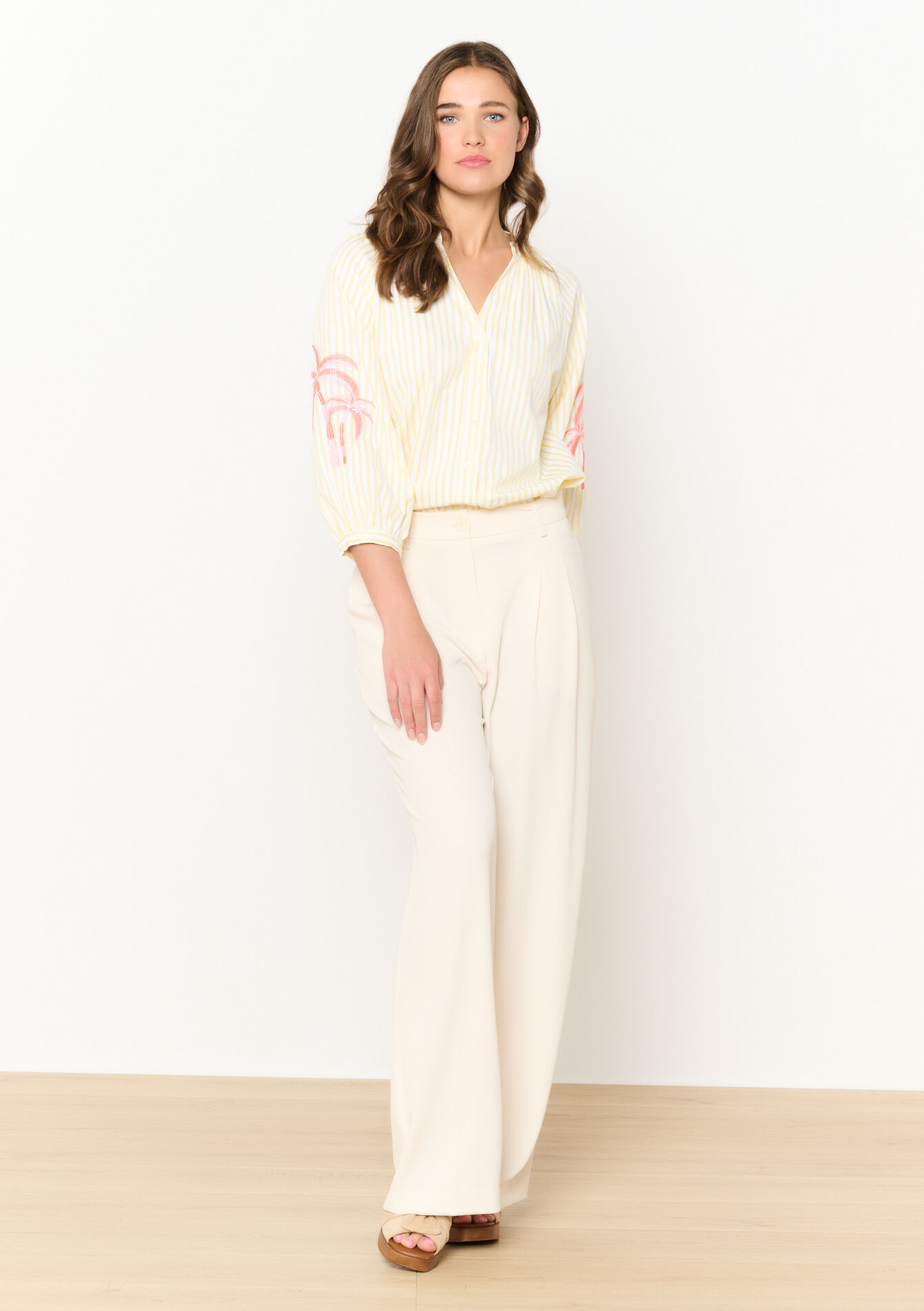 Hemd met geborduurde palmbomen, Hemd met geborduurde palmbomen - YELLOW PASTEL - 05702723_5004