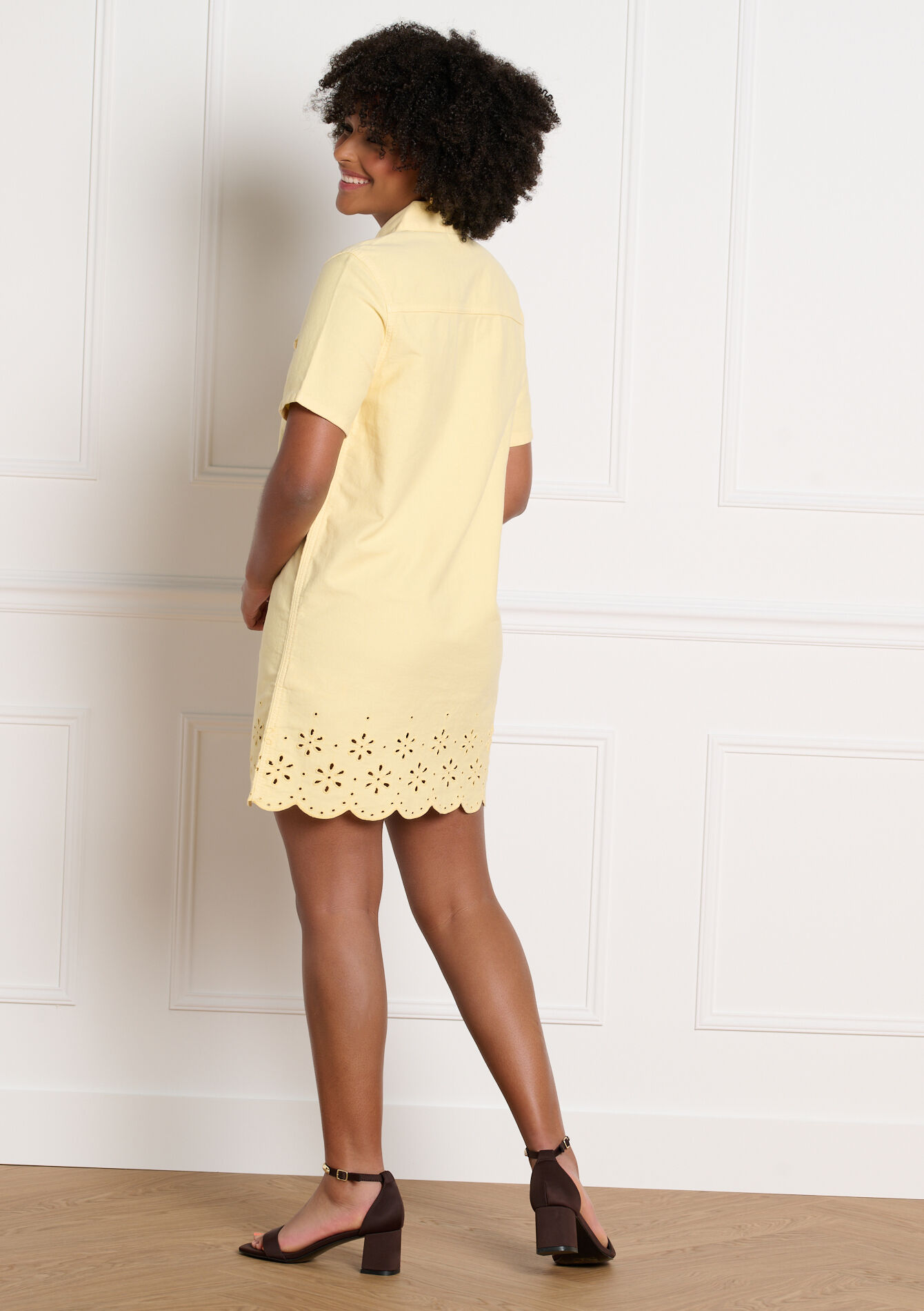 Jurk met broderie anglaise - YELLOW PASTEL - 08104296_5004