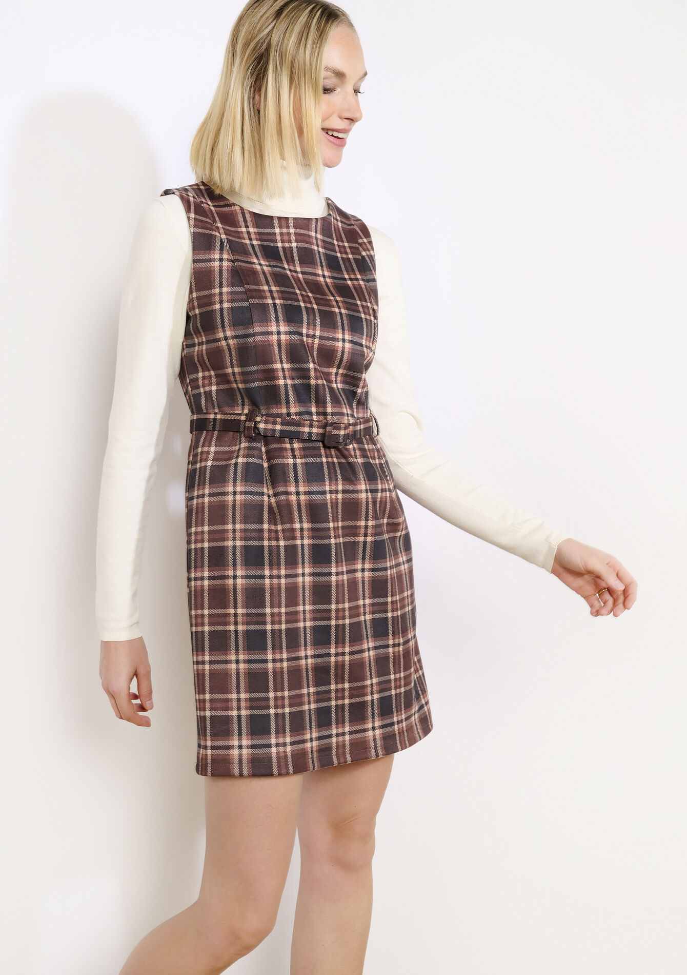 Sleeveless short dress - BLACK - 08104408_1119