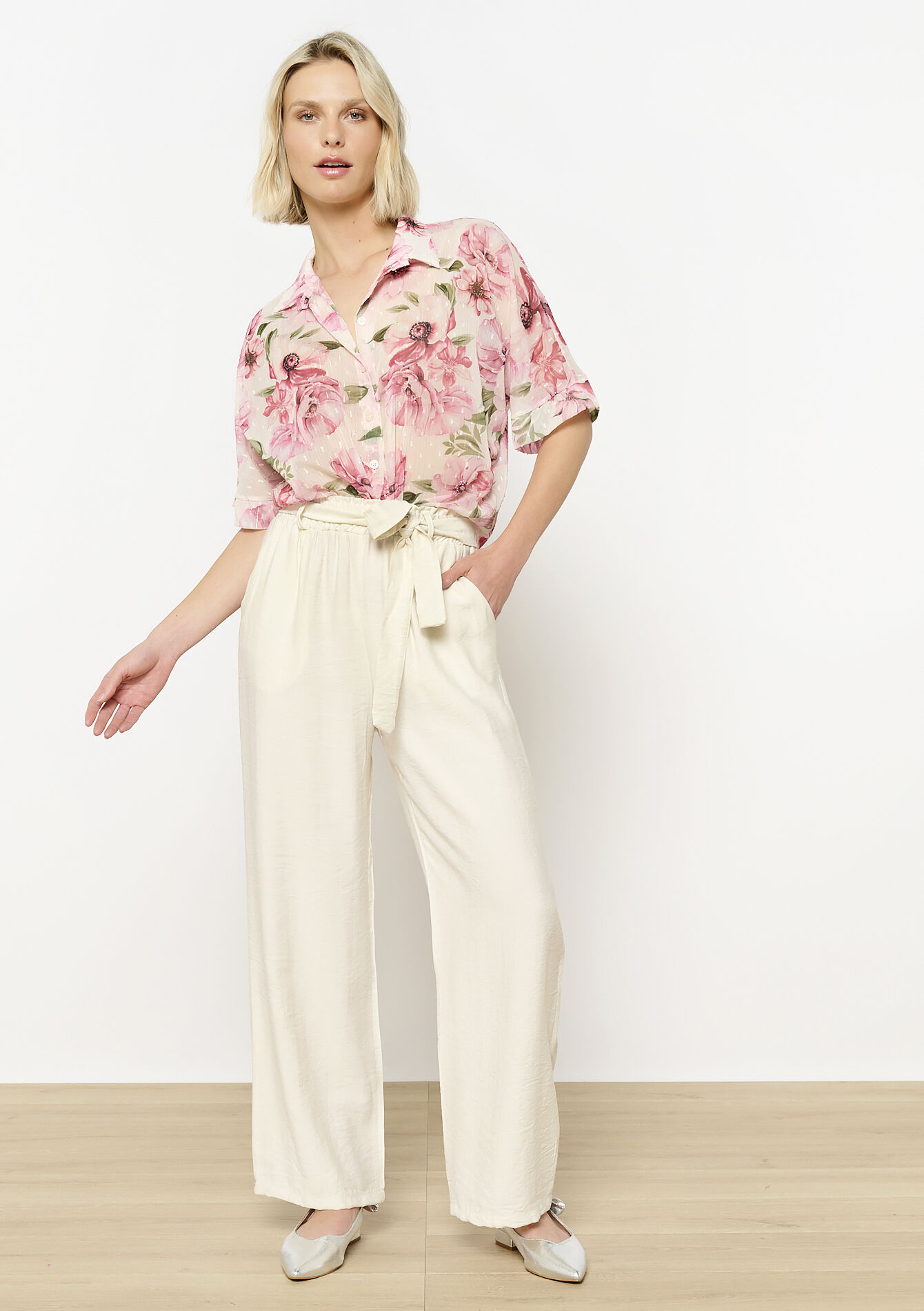 Vloeiende broek met ceintuur - VANILLA WHITE - 06600976_1013