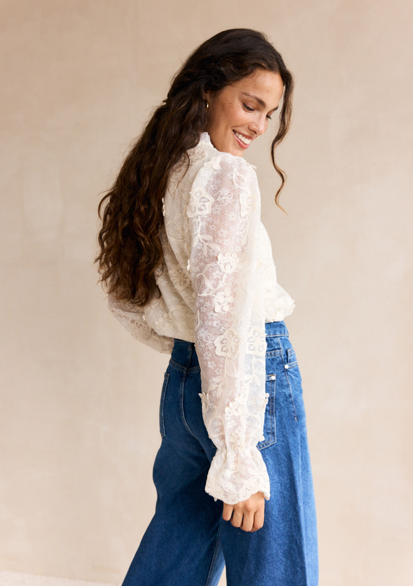 Kanten blouse met bloemen - VANILLA WHITE - 05702879_1013