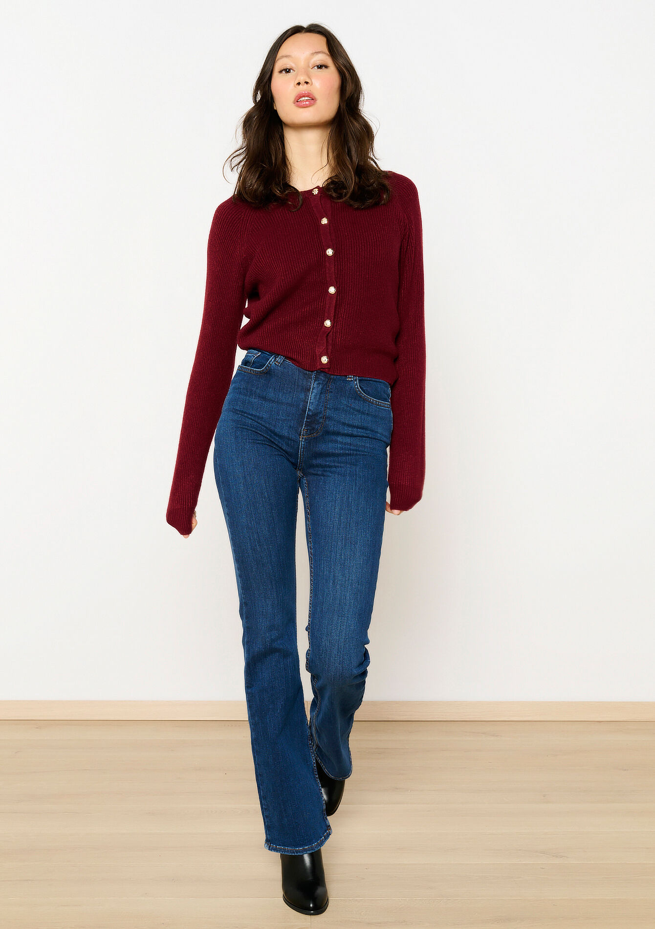 Ribbed cardigan with round neckline, Ribbed cardigan with round neckline - BORDEAUX WINE - 04101253_5514