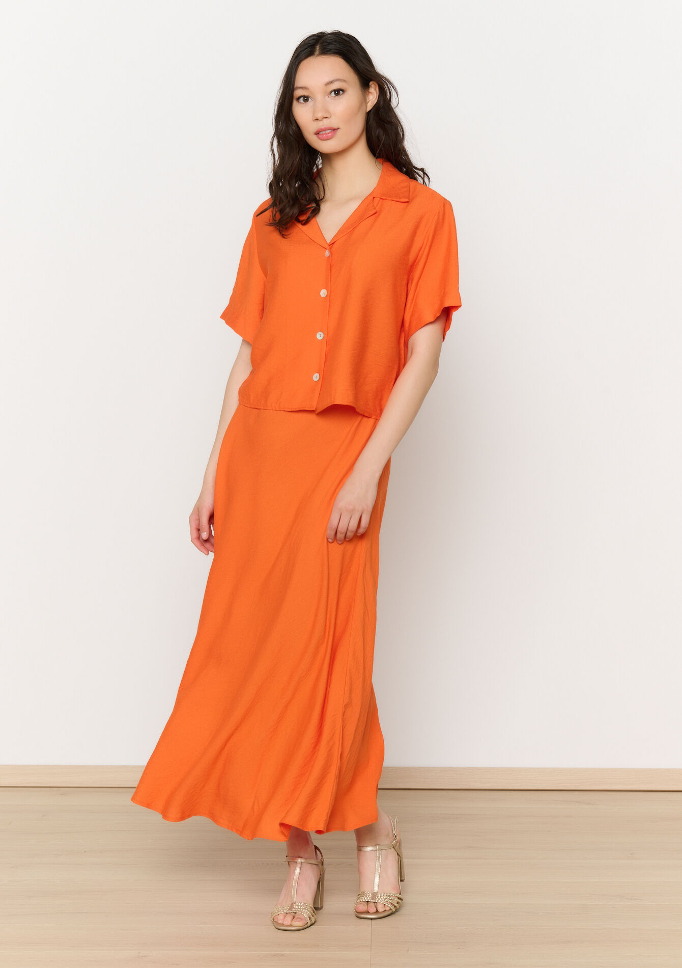 Korte blouse met knopen - ORANGE BRIGHT - 05702800_1255