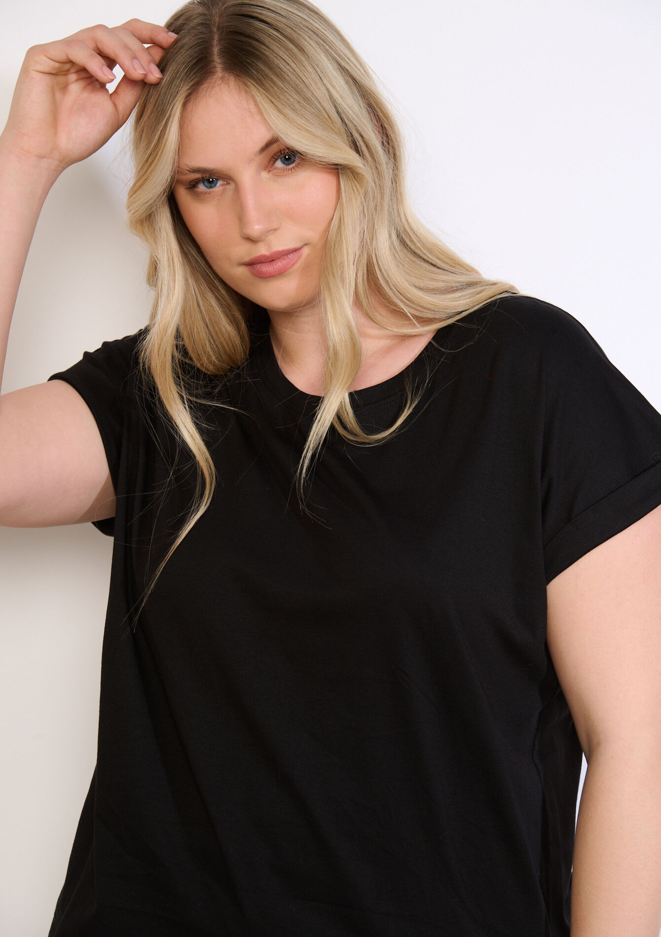 Losvallende T-shirt, Losvallende T-shirt - BLACK - 02301926_1119