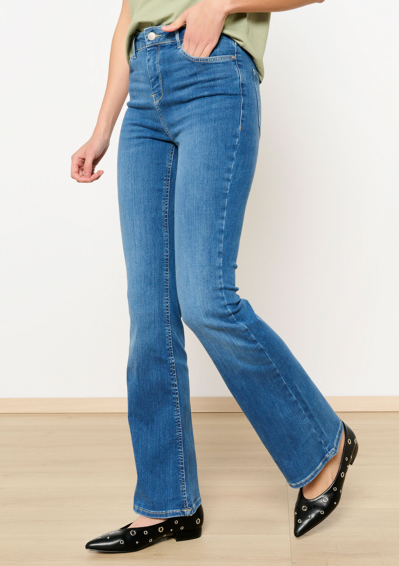 Bootcut jeans met hoge taille, Bootcut jeans met hoge taille - MEDIUM BLUE - 22000559_0500
