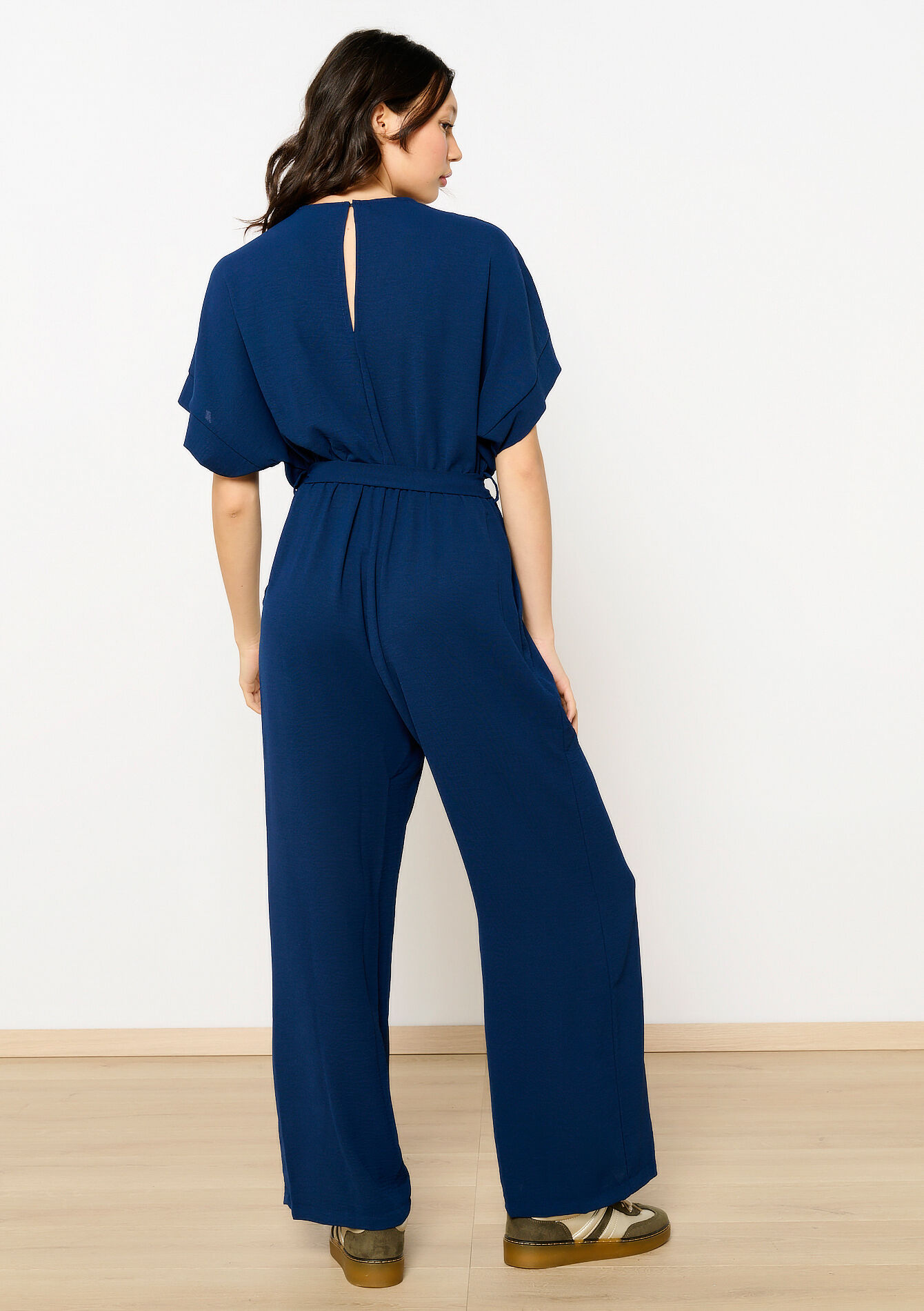 Vloeiende jumpsuit met ceintuur, Vloeiende jumpsuit met ceintuur - NAVY BASIC - 06004613_2723