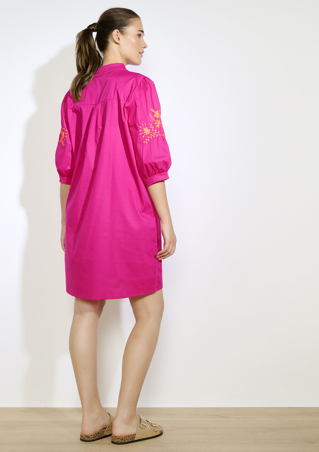 Popeline jurk met borduursel, Popeline jurk met borduursel - FUCHSIA - 08104212_5626