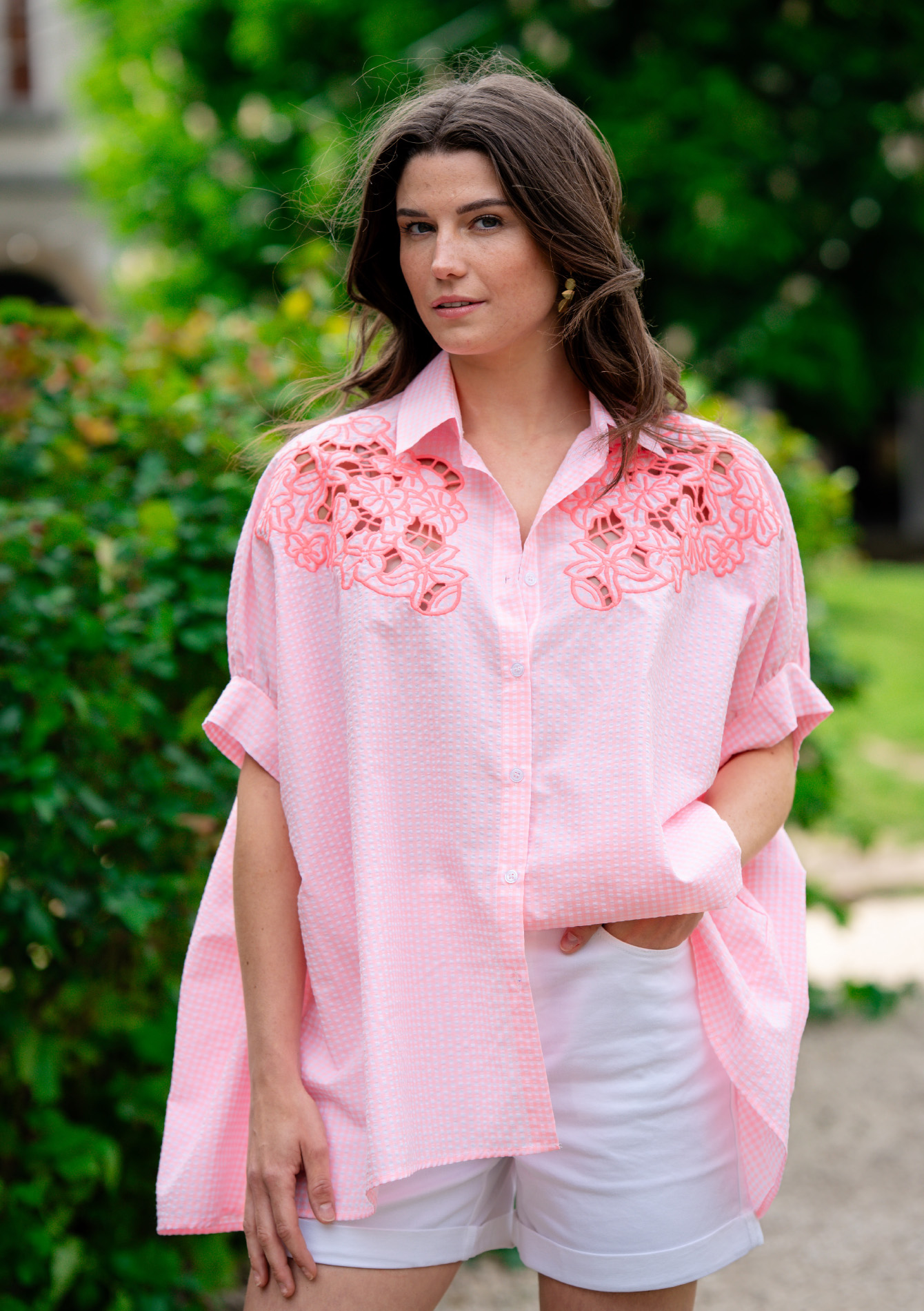 Embroidered oversized shirt, undefined - PINK BUBBLEGUM - undefined
