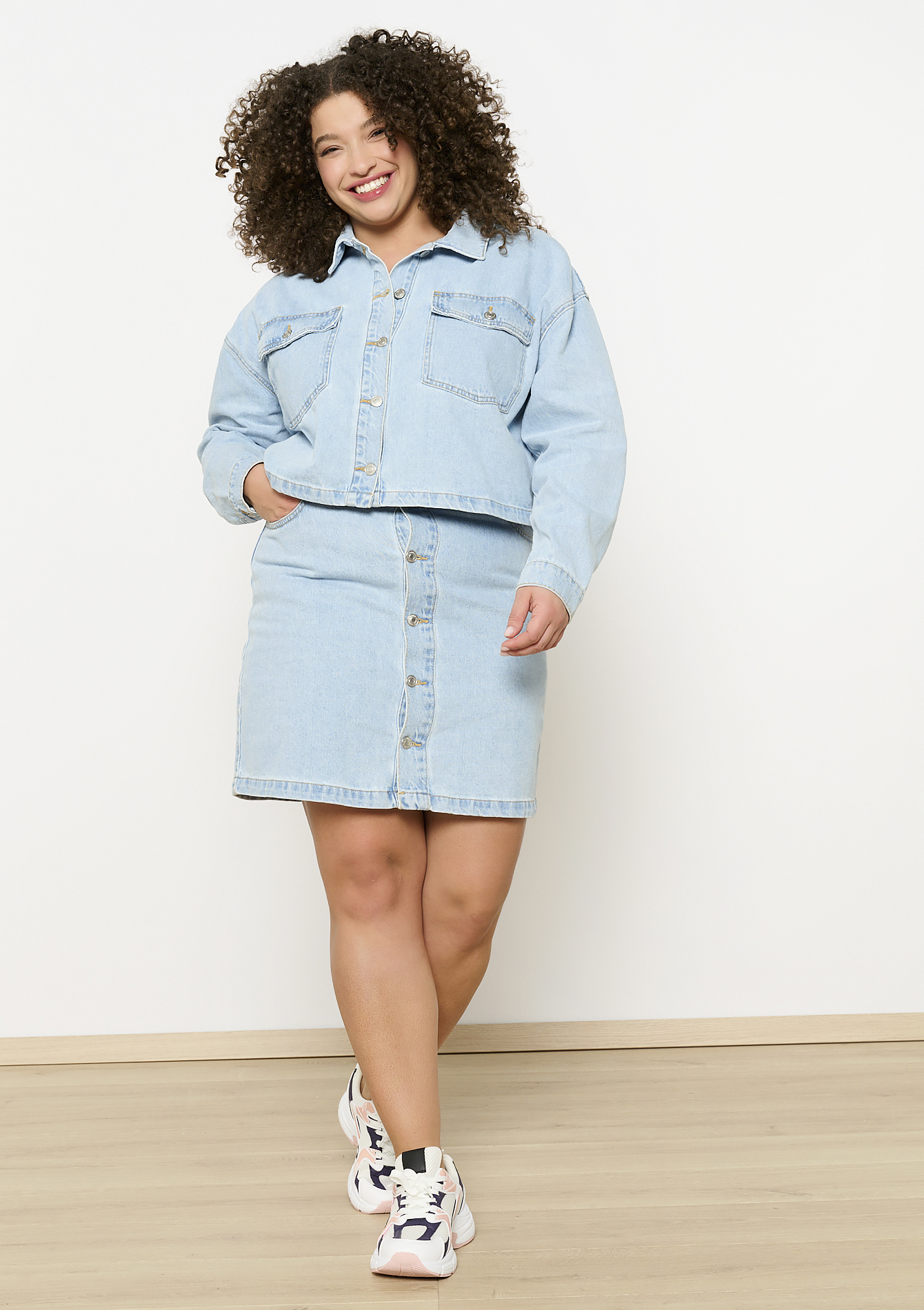 Jupe mi-longue en denim, undefined - BLUE BLEACHED - undefined