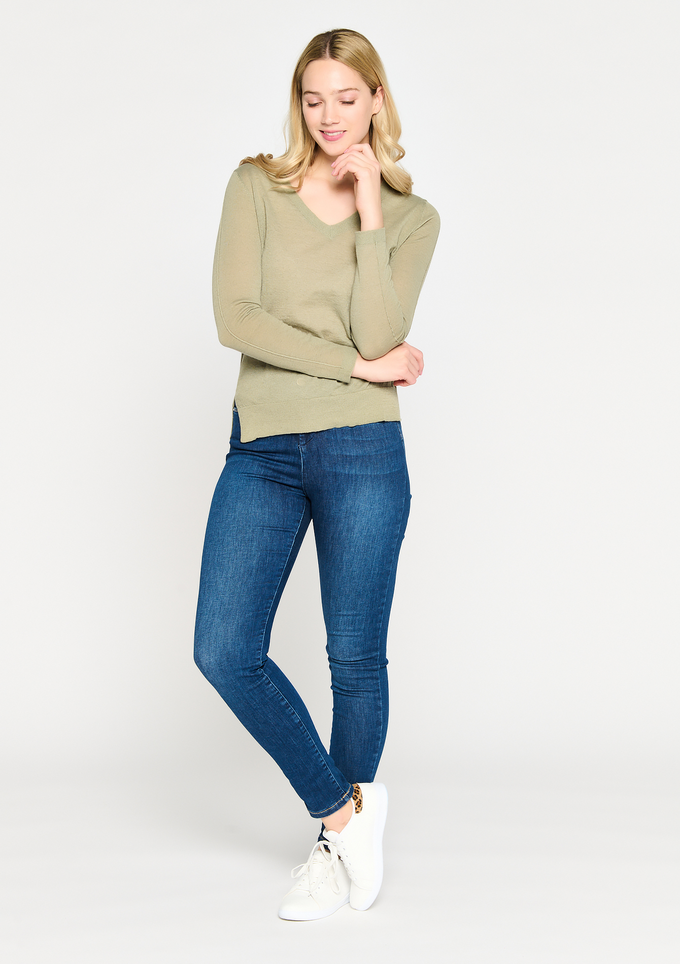 Pull à col V, undefined - KHAKI ULTRALIGHT - undefined