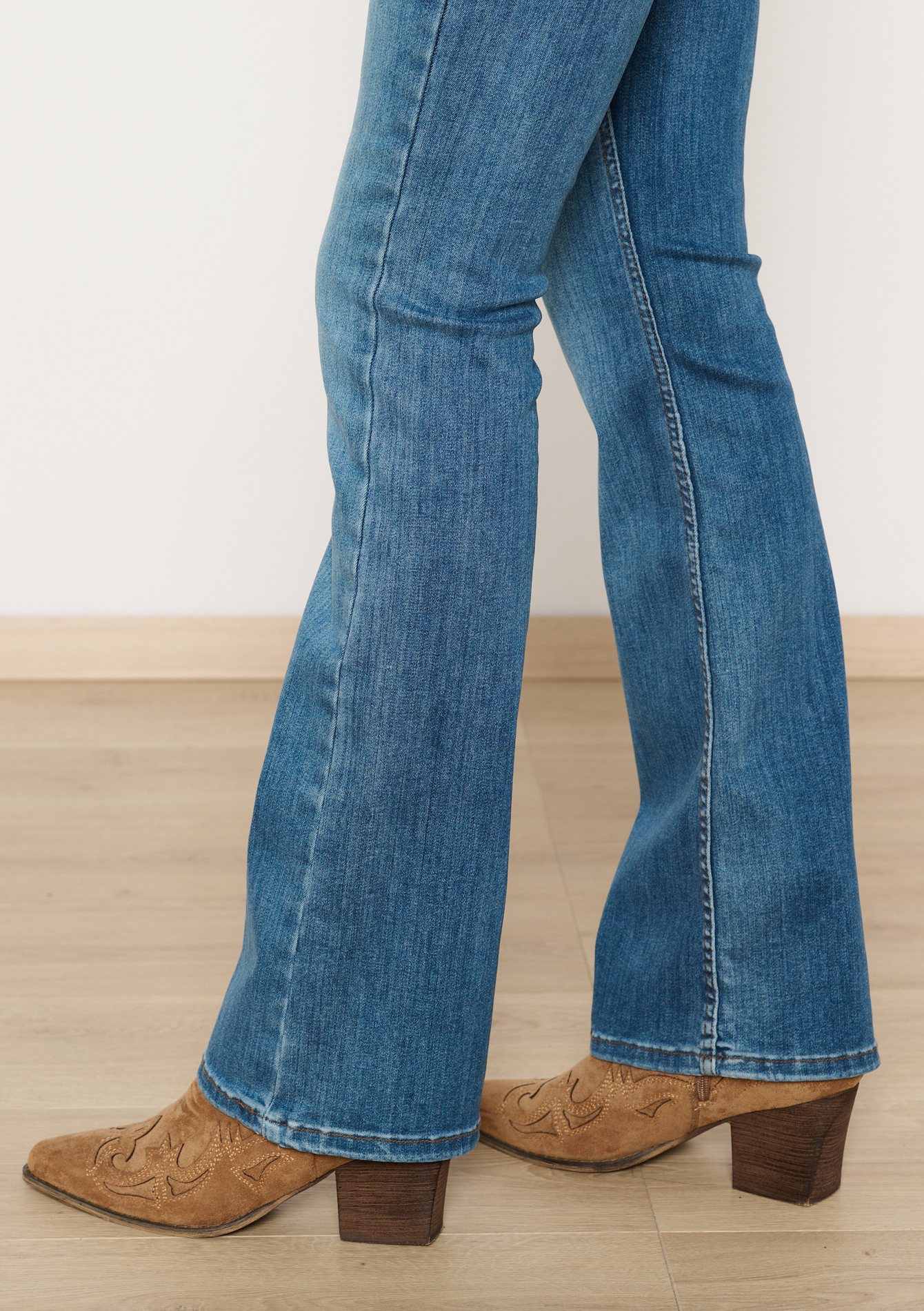 Bootcut jeans with high waist, undefined - MEDIUM BLUE - undefined