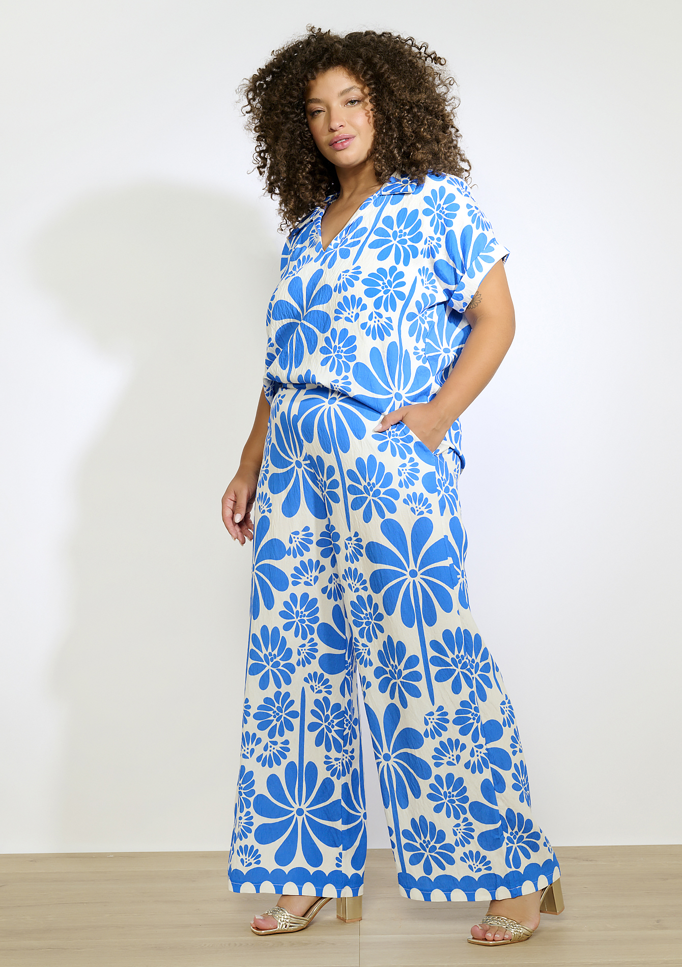 Floral print wide trousers, undefined - ELECTRIC BLUE - undefined