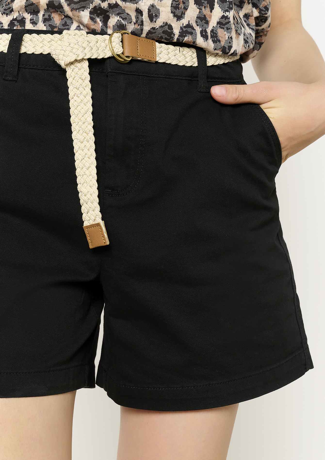 Short taille normale avec ceinture, undefined - BLACK - undefined