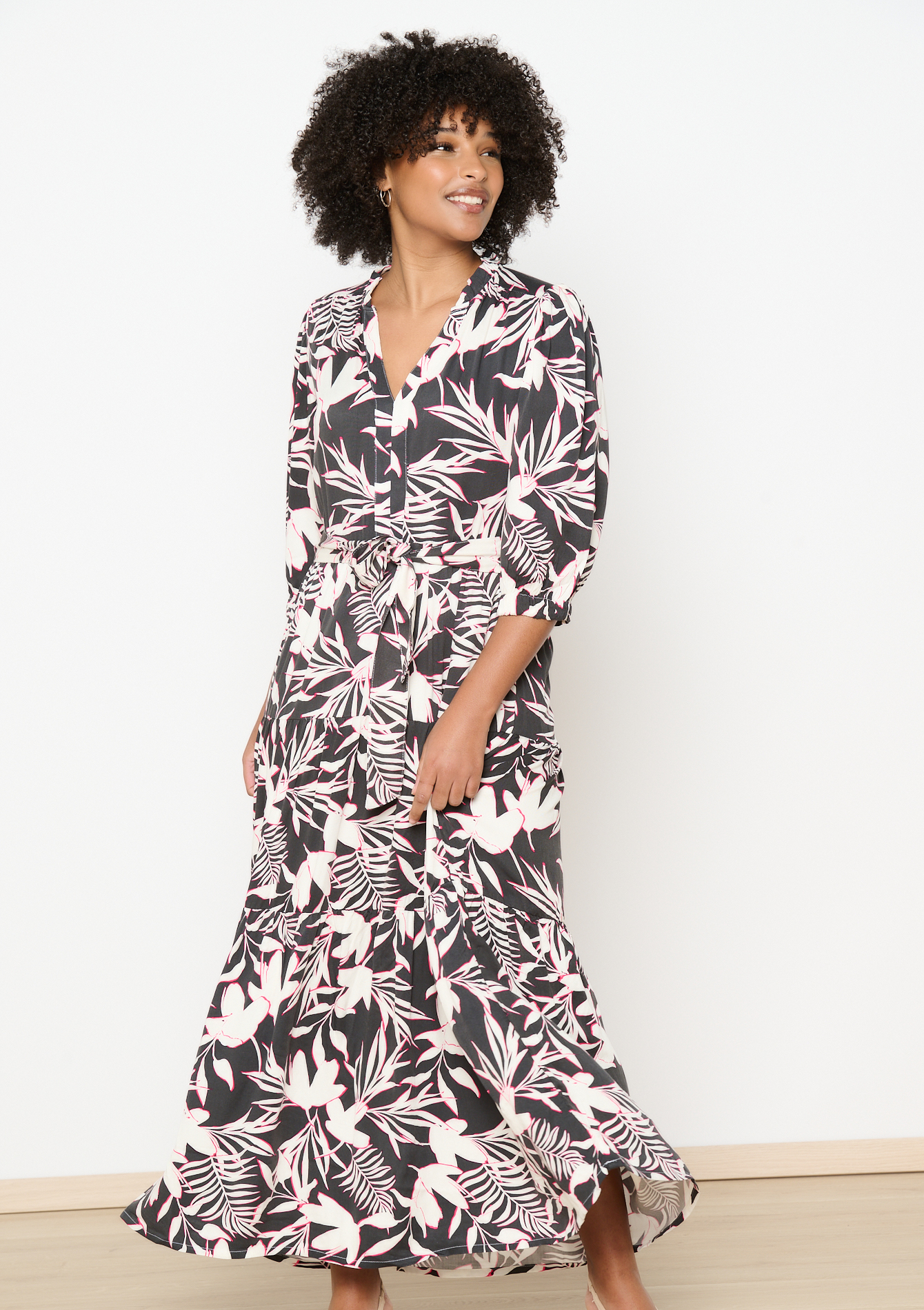 Maxi dress with floral print, undefined - BLACK - undefined