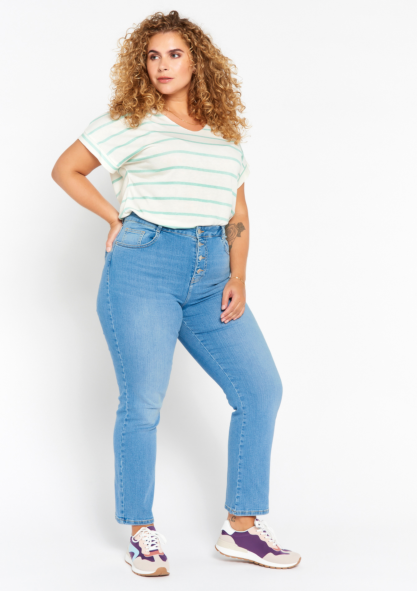 High-waisted straight jeans, undefined - BLUE BLEACHED - undefined