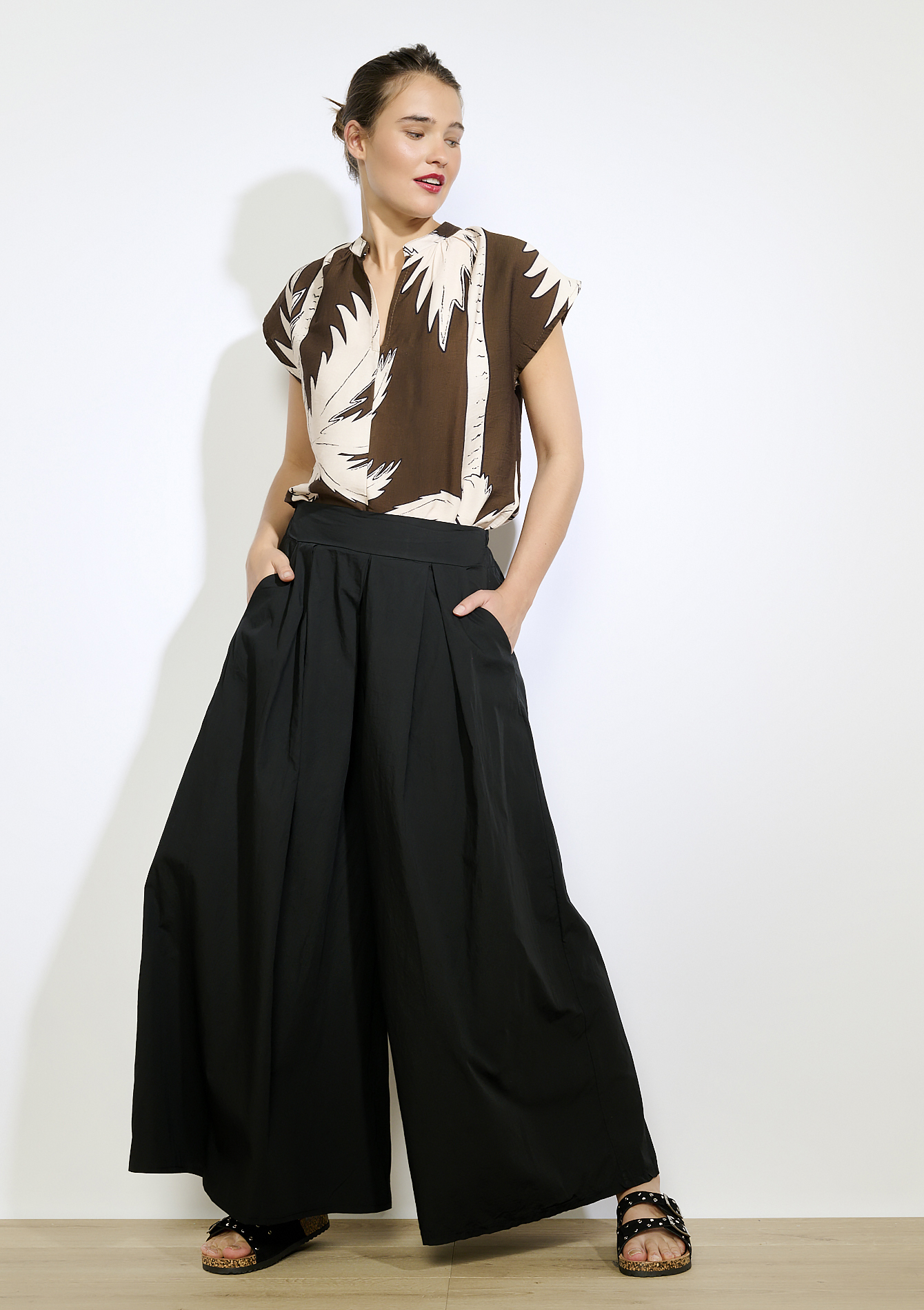 Fluid wide-leg trousers, undefined - BLACK - undefined