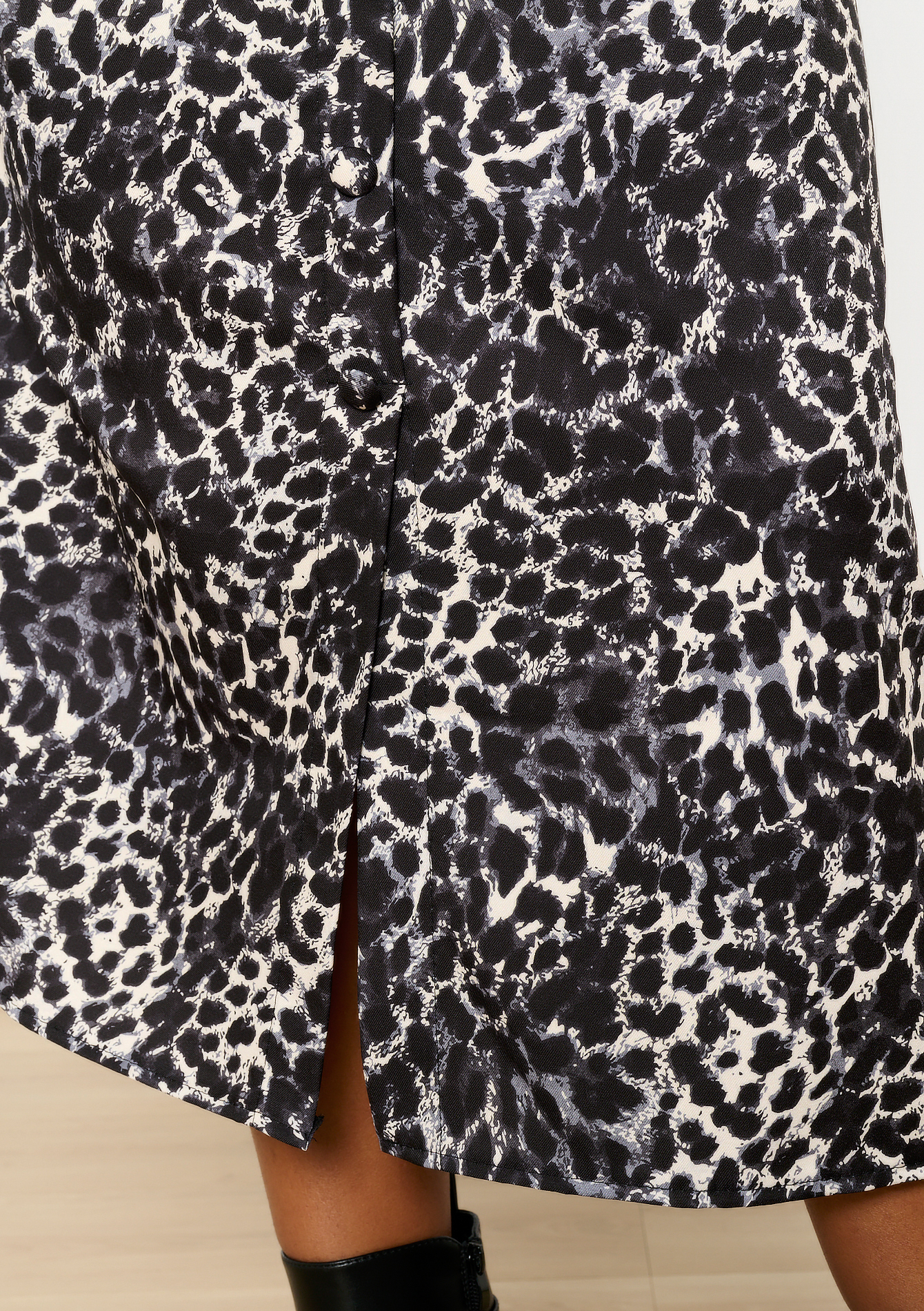 Midi skirt with leopard print, undefined - BLACK - undefined